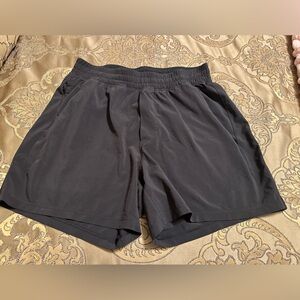 Men’s black lululemon shorts, 5” size small